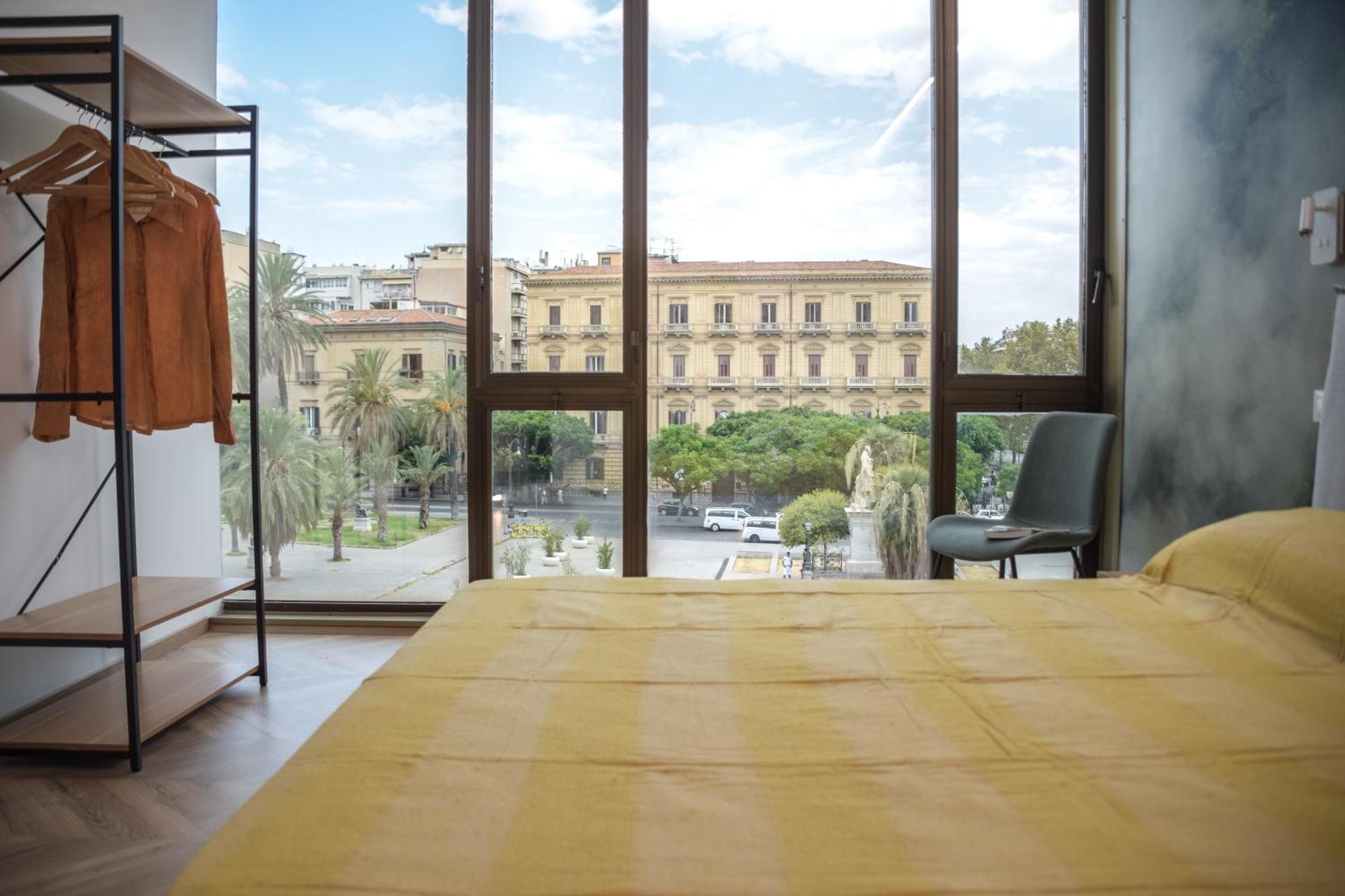 Politeama Crystal Rooms Palermo Exteriör bild